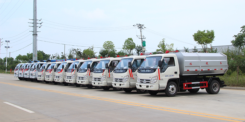 4台压缩垃圾车、8台密封垃圾车案例