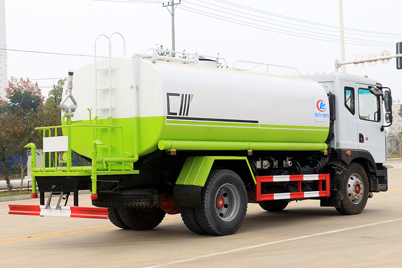 国六东风D9 12吨/14吨洒水车{i}