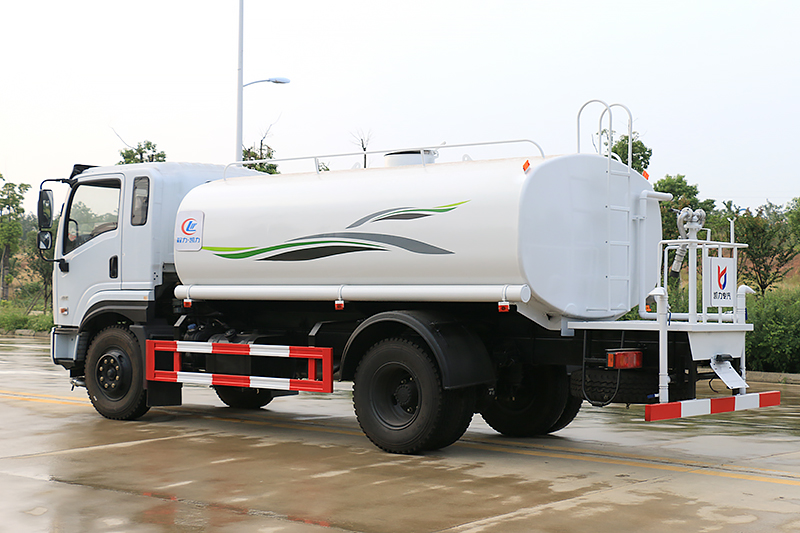 国六东风专底DIL 12吨 洒水车{i}