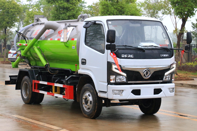 国六小福瑞卡 5方 吸污车{i}