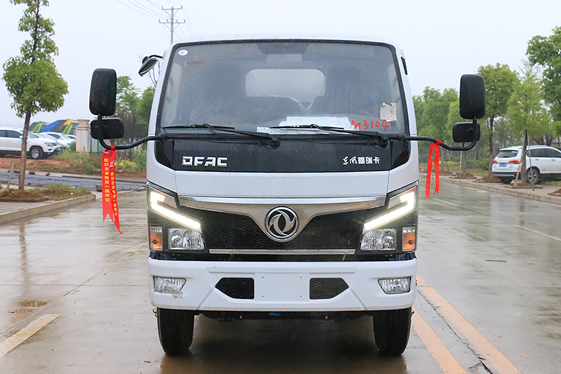 国六小福瑞卡 5方 吸污车{i}
