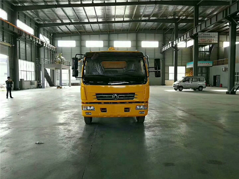 管道疏通车，清洗吸污车的保养
