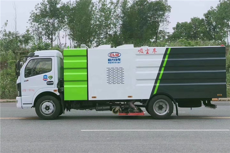 国六大多利卡8吨（1.5水/6尘）吸尘车{i}