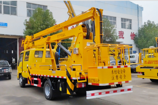 国六庆铃18米高空作业车（黄牌，折叠臂）{i}